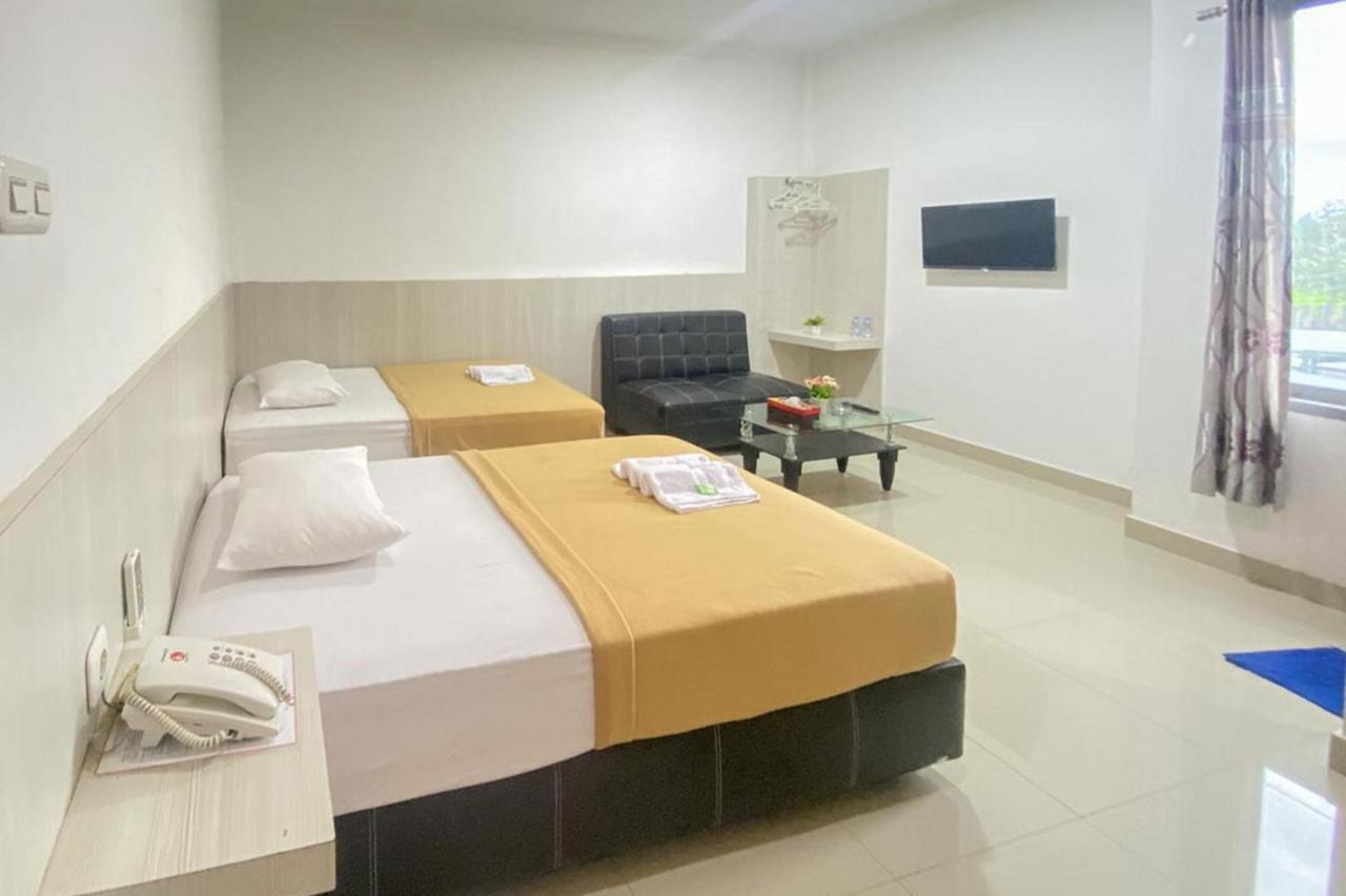 Hotel Giga Sidrap Rappang 외부 사진